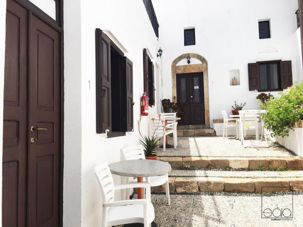 Sala Traditional Experience. Lindos Apartment Bagian luar foto